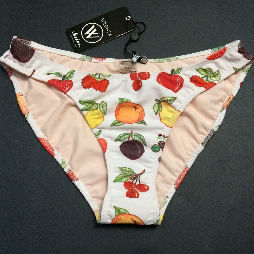 *NWT Wildfox Fruit Punch Bikini Bottoms